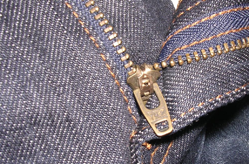 ���j�N���̐V�W�[���Y�u�����h�uUJ�v